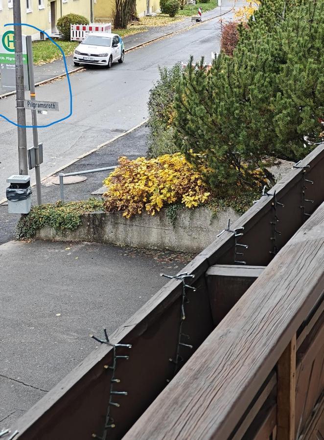 Ferienwohnung "Sorgenfrei" In Coburg ! - Im Eg Mit Privatparkplatz & Balkon Buitenkant foto