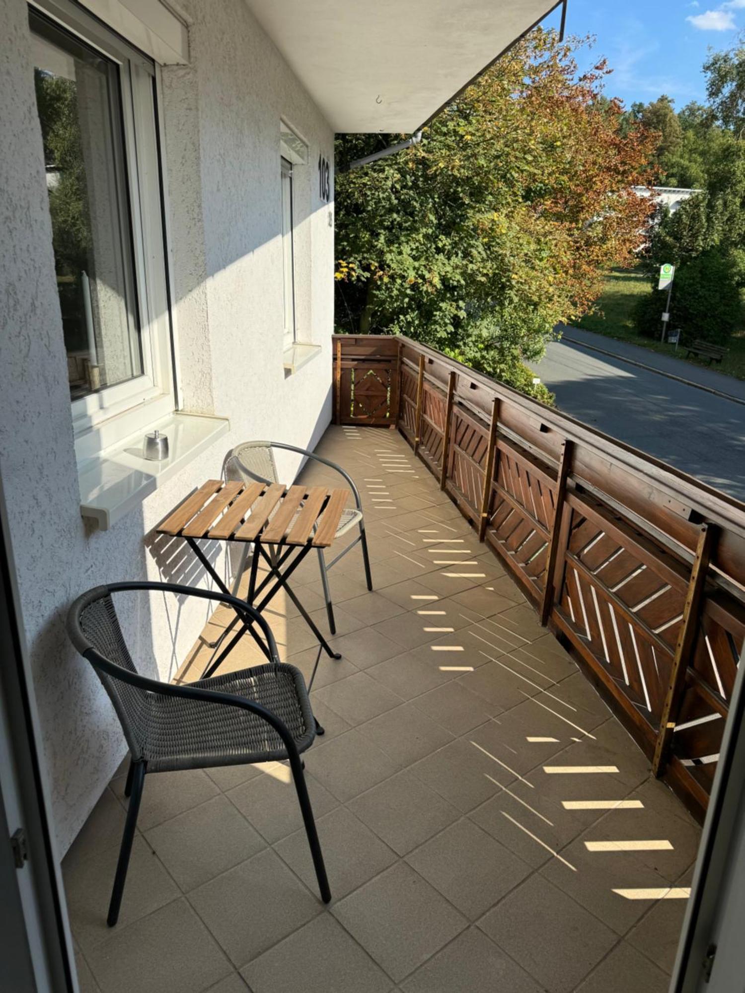 Ferienwohnung "Sorgenfrei" In Coburg ! - Im Eg Mit Privatparkplatz & Balkon Buitenkant foto