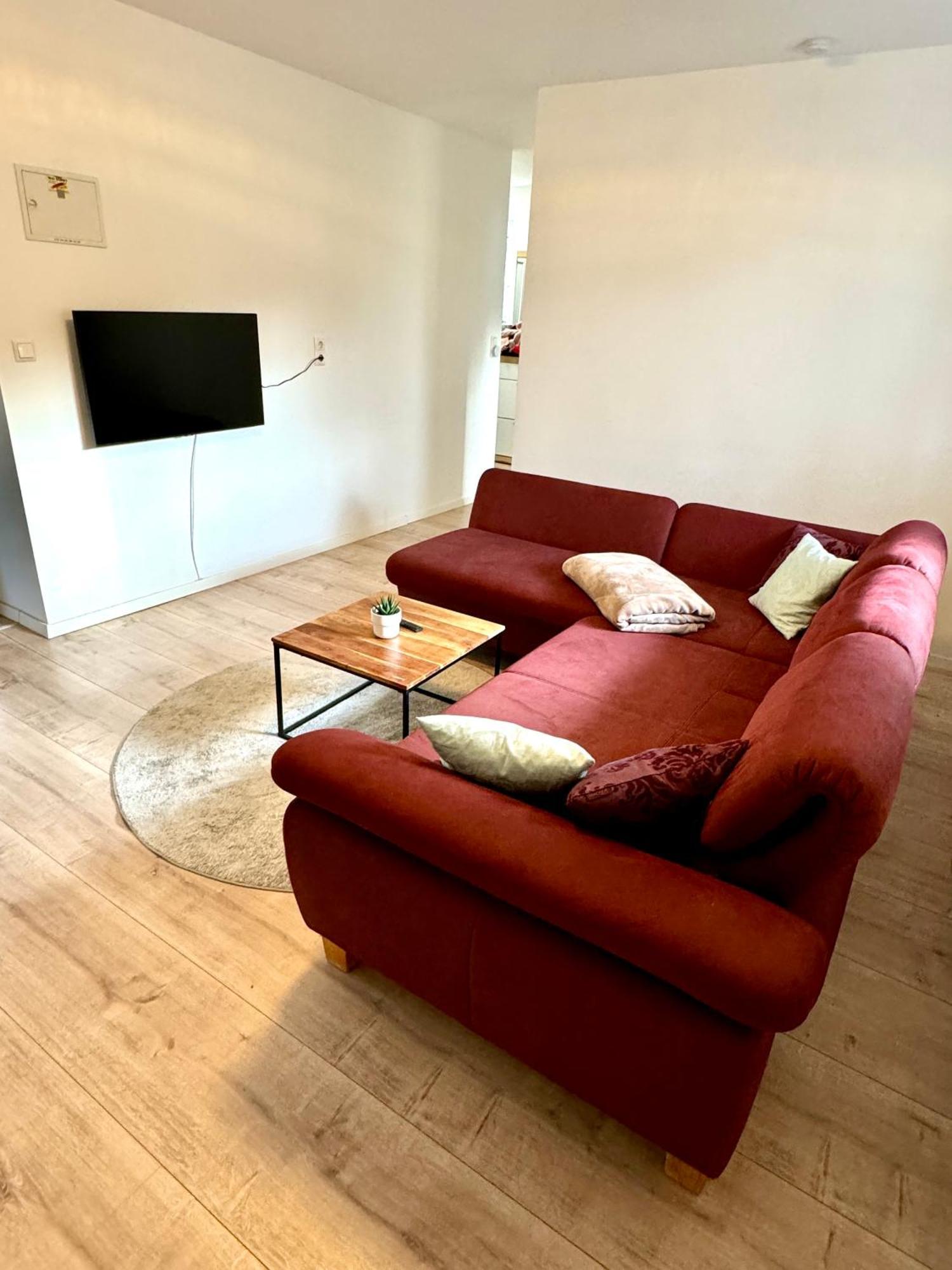 Ferienwohnung "Sorgenfrei" In Coburg ! - Im Eg Mit Privatparkplatz & Balkon Buitenkant foto